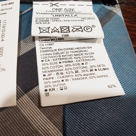 Banana Republic Blue, Black, White and Grey Tartan Cotton and Silk Tie - Picture 4 of 4